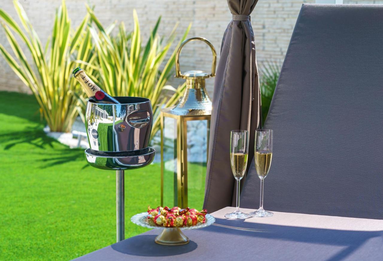Villa Vittoria B&B - Wellness Terme di Miradolo ภายนอก รูปภาพ